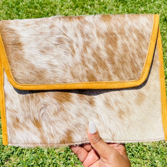 Handbags - Animal Patterned Faux Leather Clutch Bag